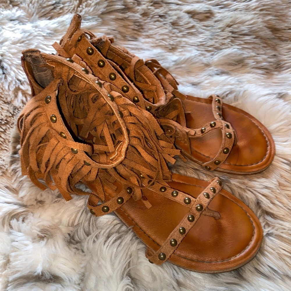 Sandals size 6 in women’s